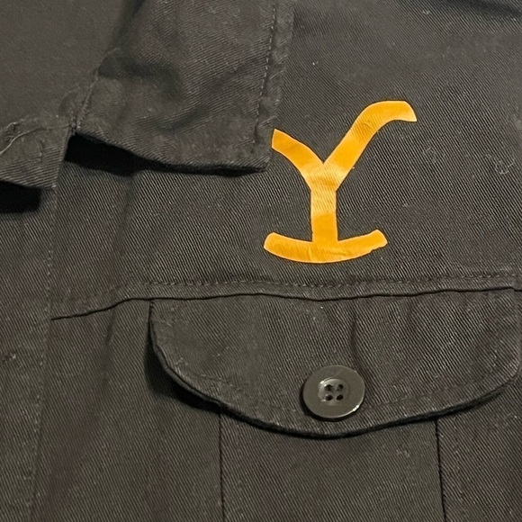 Yellowstone unbranded Jacket size says 3XL but it’s smaller, see sizing - Picture 3 of 8